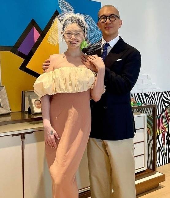 Wang Xiaofei, the late Seo Hee-wons ex-husband, has stated that he is pursuing legal proceedings regarding the inheritance and child custody and that he will respect Koo Jun-yeops share of the inheritance. Wang Xiaofeis representatives explained that two-thirds of Seo Hee-wons estate will be inherited by the children, while the remaining one-third will go to Koo Jun-yeop.Wang Xiaofei stated that he continues to support the mortgage on the home where Seo Hee-wons mother resides and has no plans to evict her. He added that he has applied to the court to appoint a special representative to protect the childrens rights and is managing a trust account related to the estate.He refuted recent reports regarding real estate auctions and estate disputes, stating that they were untrue. Wang Xiaofei emphasized his commitment to prioritizing the interests of the two minor children in all future asset management and decision-making processes.