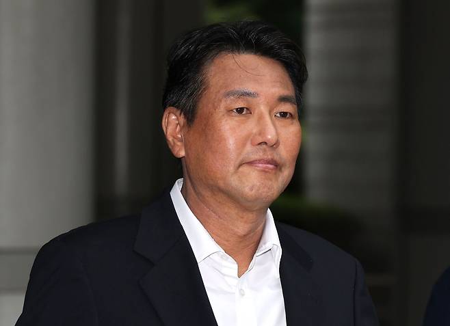 계엄 정당화 메시지를 우방국에 전달한 혐의를 받는 김태효 전 국가안보실 1차장이 10일 오전 서울 서초구 서울중앙지방법원에서 열린 구속 전 피의자 심문(영장실질심사)에 출석하고 있다. 뉴스1