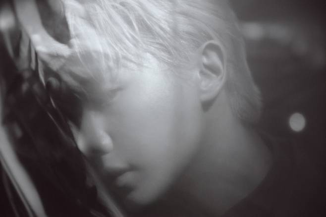 Singer Wonho has unveiled concept photos for all three versions of his new album, CORE, marking the start of the official countdown to his comeback. Through the RAW, SHELL, and CRACK versions, Wonho showcased distinct charms and a wide visual spectrum.His agency, Highline Entertainment, sequentially released Wonhos new album concept photos via its official social media channels. The SHELL version evokes a dreamy and mysterious atmosphere, while the CRACK version emphasizes his wild charm by incorporating a vintage car and wings.This album, Core, marks Wonhos first new release in about nine months and features a total of seven tracks, including the title track Dont Wake Me Up! Wonho participated in the production of all tracks, infusing the album with his unique musical style.Wonho plans to sequentially release various promotional content, such as music video teasers and a highlight medley. Wonhos new album, Core, will be released on the 21st at 6:00 p.m. via various online music platforms.