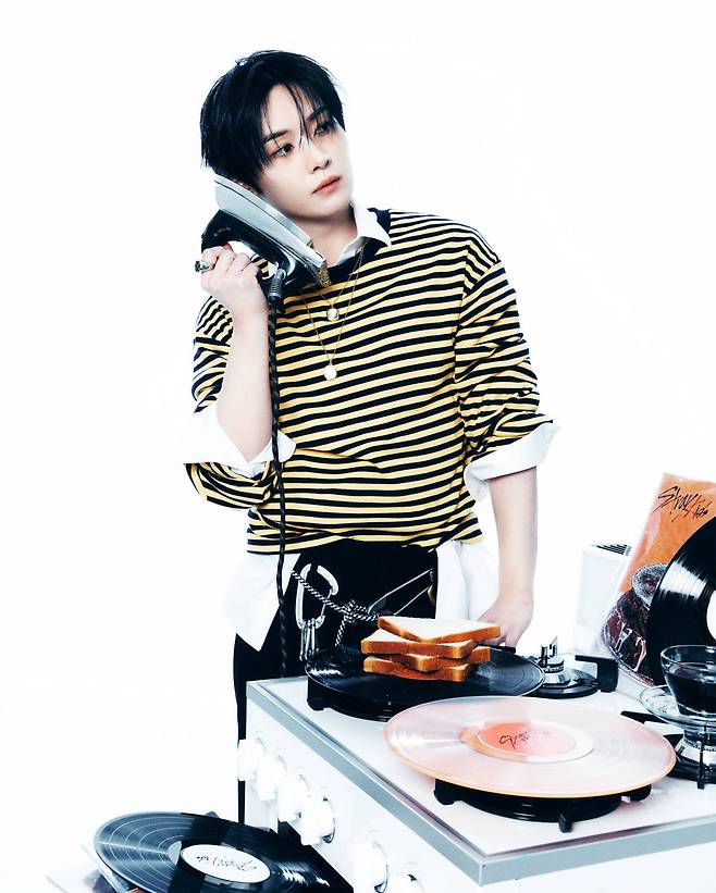 스트레이 키즈 새 앨범 'THIS & THAT' 리노 티저 이미지. (사진=JYP엔터테인먼트)