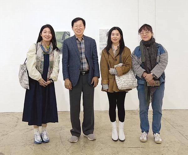 신설된 ‘기술기반융복합’ 부문에 뽑힌 ‘구구절절’ 팀. 이들은 부산에 주목한 AI 등 활용 예술 프로그램 ‘아이라카이’를 응모했다. 금진 작가 제공