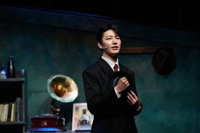 9월 6일까지 공연되는 창작 뮤지컬 ‘사의 찬미’에서 사내 역을 맡아 열연중인 원태민(네오)