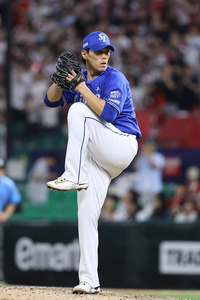 삼성 김재윤이 3일 인천SS랜더스필드에서 열린 2026 KBO리그 SSG전에서 역투하고 있다. 사진 | 삼성 라이온즈