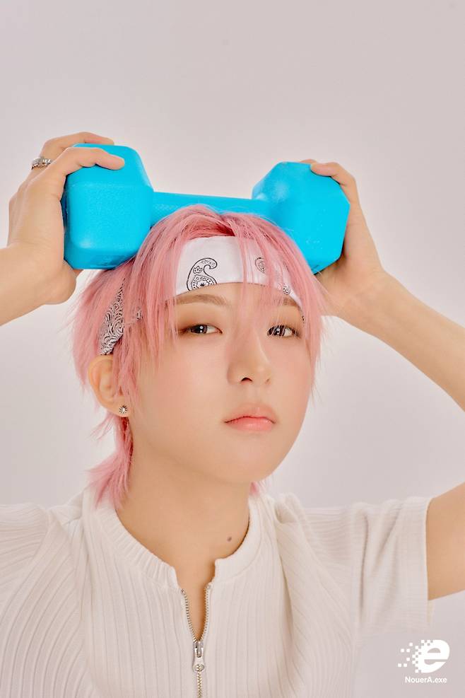 The group NouerA has unveiled concept photos and a concept film for their new mini-album .exe, showcasing a new charm that captures the sensibilities of youth. This content is garnering attention from fans by capturing the members diverse appearances through kitschy objects and natural styling.In the released concept photos, the members paired white t-shirts with denim pants, creating an atmosphere reminiscent of protagonists in a romance novel. The concept film features both natural everyday moments and professional shots from the filming set, further heightening anticipation for the new album.Through .exe, NouerA has signaled a youthful sensibility that differentiates them from their previous intense and hip image. Following the previously released love.exe version, they are accelerating their comeback preparations by sequentially showcasing new charms.Recently, NouerA successfully concluded their Japanese leg of their first world tour, CATCH THE WAVE. In particular, they elicited an enthusiastic response from fans by unveiling their new song, LIFE IN COLOR, for the first time during the performance. NouerAs fourth mini-album .exe is scheduled to be released on major online music sites at 6 p.m. on the 27th.