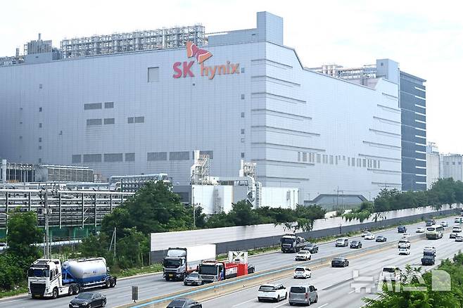 [이천=뉴시스] 김종택 기자 = 경기도 이천시 SK하이닉스 본사 모습. 2025.07.24. jtk@newsis.com