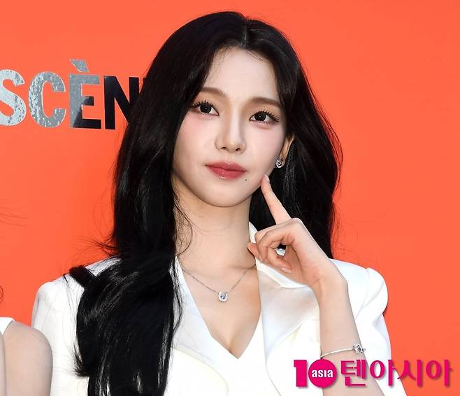 에스파 카리나가 키에 비해 짧은 팔이 자신의 신체적 컴플렉스라고 고백했다./사진=텐아시아DB