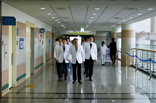 출처:SBS '닥터 X : 하얀 마피아의 시대'