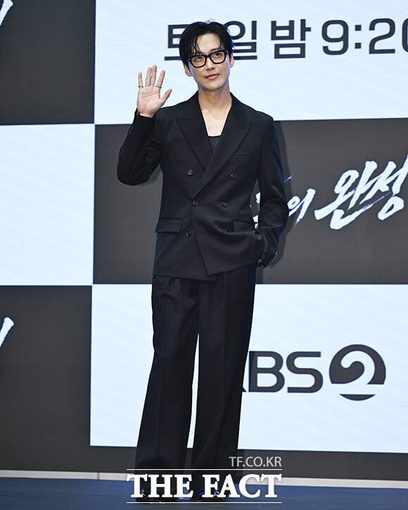 배우 남궁민이 KBS2 토일 미니시리즈 '결혼의 완성'을 통해 '믿고 보는 배우'의 저력을 보여주고 있다. 사진은 지난 1일 오후 서울 구로구 신도림 더 세인트 그랜드볼룸 홀에서 열린 '결혼의 완성' 제작발표회에 참석한 모습. /송호영 기자