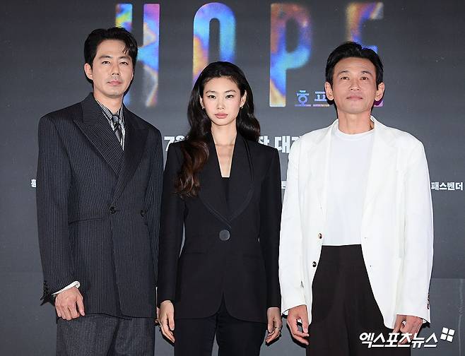 사진 = 엑스포츠뉴스 DB / 조인성-정호연-황정민