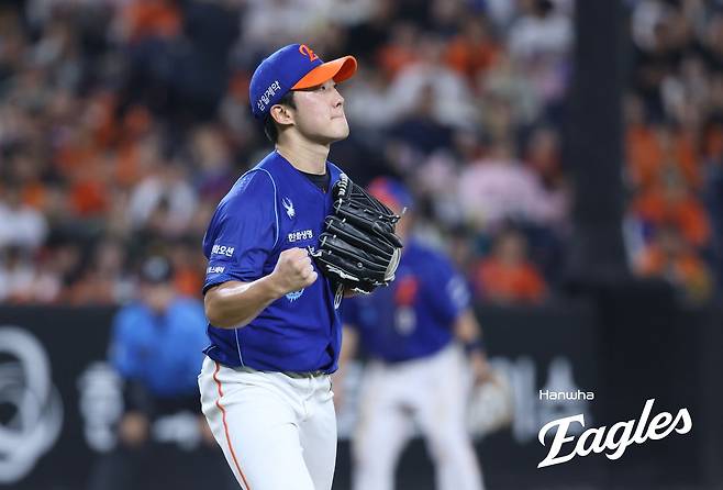 한화 이글스 우완 장유호가 19일 대전 한화생명 볼파크에서 열린 2026 신한 SOL KBO리그 키움 히어로즈와의 팀 간 12차전에서 1.2이닝 무실점으로 호투했다. 사진 한화 이글스