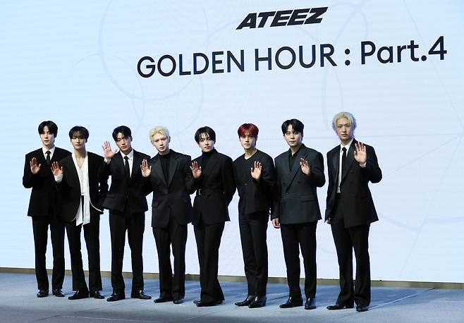 ATEEZ/ KPOPIT DB