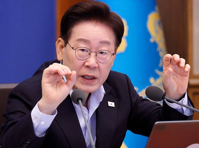 이재명 대통령이 21일 청와대에서 열린 제31회 국무회의에서 발언하고 있다. 왕태석 선임기자(청와대사진기자단)