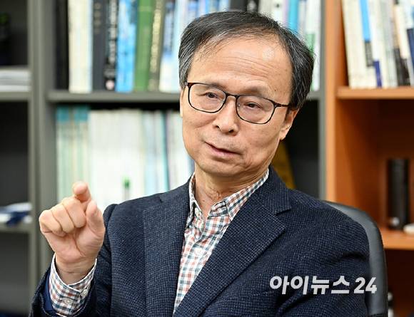 김용석 가천대 반도체대학 석좌교수.[사진=정소희 기자]