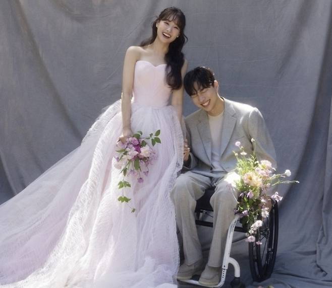 사진 I 송지은 박위 SNS