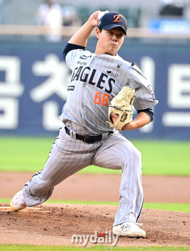 2026년 6월 2일 오후 서울 잠실구장에서 열린 '2026 신한 SOL KBO리그' 한화 이글스와 두산 베어스의 경기. 한화 선발투수 박준영이 역투하고 있다./마이데일리