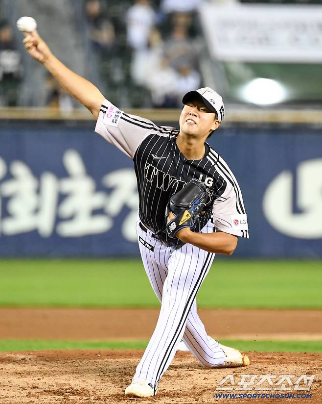25일 잠실구장에서 열린 LG와 삼성의 경기. LG 박시원이 역투하고 있다. 잠실=박재만 기자 pjm@sportschosun.com/2026.06.25/