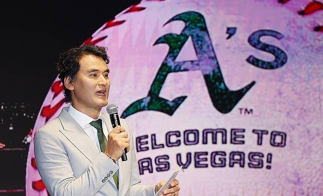 MLB 애슬레틱스와 전략적 투자 파트너십을 발표한 박찬호 (사진=연합뉴스)