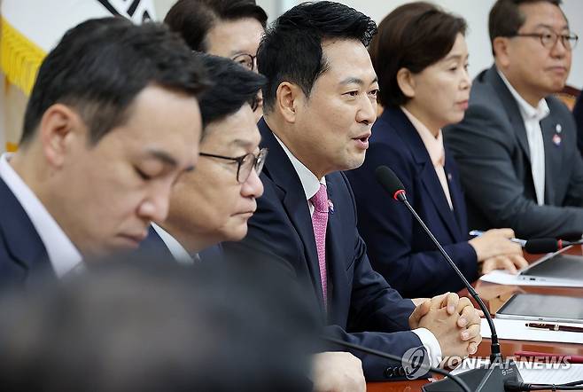 발언하는 장동혁 대표 (서울=연합뉴스) 이동해 기자 = 국민의힘 장동혁 대표가 27일 국회에서 열린 최고위원회의에서 발언하고 있다. 2026.7.27 eastsea@yna.co.kr