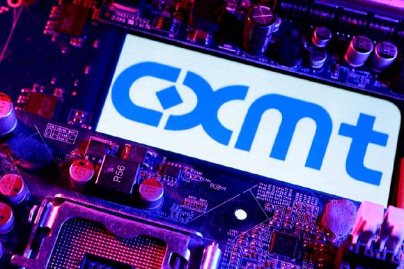 중국 창신 메모리 테크놀로지스(CXMT) 로고. [사진=연합뉴스/CN-STR / AFP]