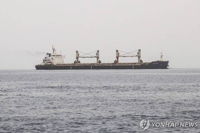 호르무즈 해협의 선박 [AFP=연합뉴스. 재판매 및 DB 금지]