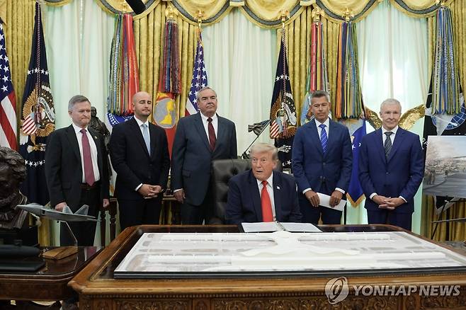 발언하는 트럼프 대통령  [AFP=연합뉴스. 재판매 및 DB 금지]