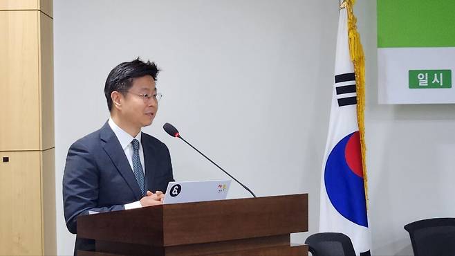 김 변호사는 정부가 모태펀드 등 정책자금의 출자자이자 투자시장의 제도와 기준을 마련하는 주체이며, 동시에 기업을 육성하는 창업 지원 주체라는 점을 상기시켰다. 이런 구조에서는 정책기관이 보내는 신호가 민간 벤처캐피털의 사후관리 방식에도 영향을 미친다는 것이다. (사진=테크42)