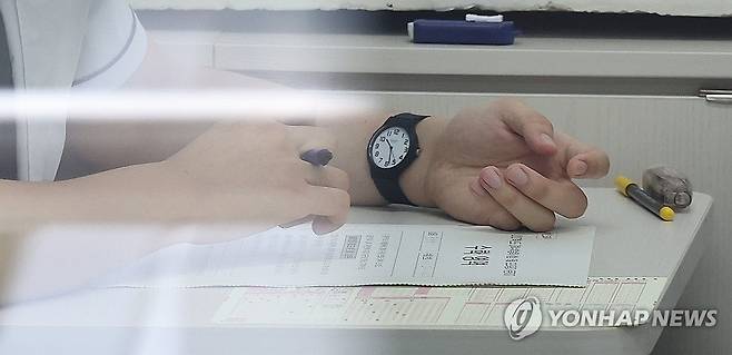 수능 모의평가 [연합뉴스 자료사진] (※ 아래 기사와 무관한 자료사진입니다.)