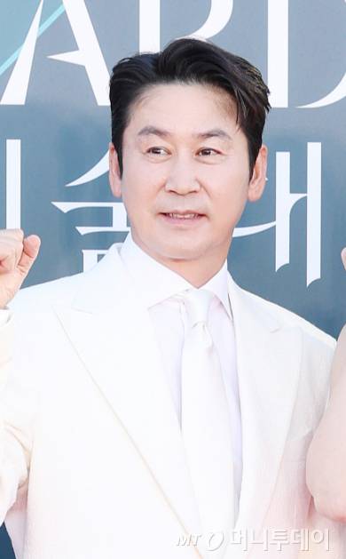 개그맨 신동엽. 사진은 지난 5월8일 서울 강남구 코엑스에서 진행된 제62회 백상예술대상 /사진=머니투데이 DB
