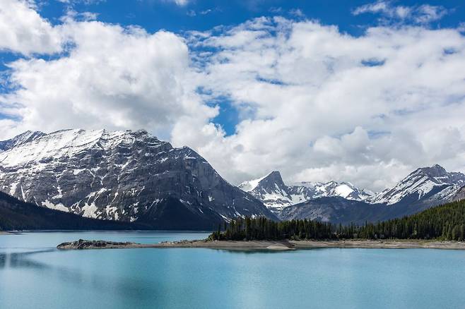 어퍼 카나나스키스 호수의 전경, Canon EOS R5 Mark I Ⓟ김상준(@bigg_jun)