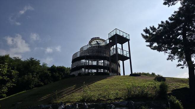고운동 고운뜰공원 전망대 모습. (사진=이희택 기자)