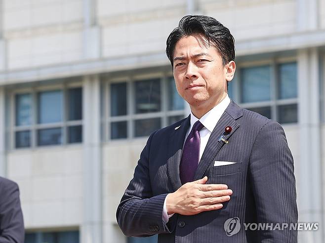 고이즈미 신지로 일본 방위상 [연합뉴스 자료사진]