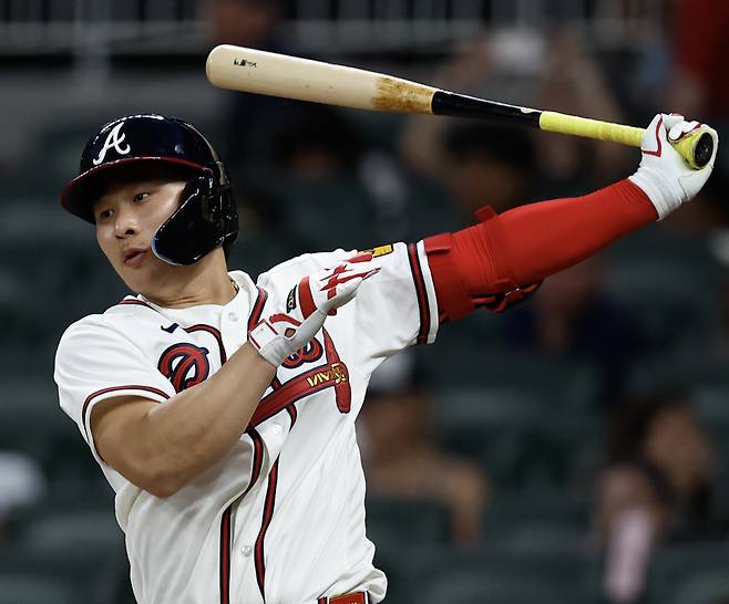 Shortstop Ha-Seong Kim #7 of the Atlanta Braves flies out in the eighth inning against the Toronto Blue Jays at Truist Park on Wednesday, June 3, 2026 in Atlanta, Georgia. Photo by Mike Zarrilli/UPI        <저작권자(c) 연합뉴스, 무단 전재-재배포, AI 학습 및 활용 금지>