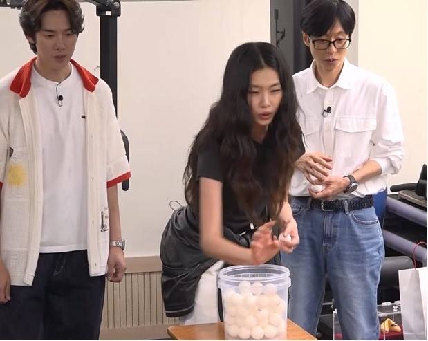 ‘틈만나면’ 정호연, 유재석 능가하는 면 러버 탄생 (제공: SBS ‘틈만나면,’)