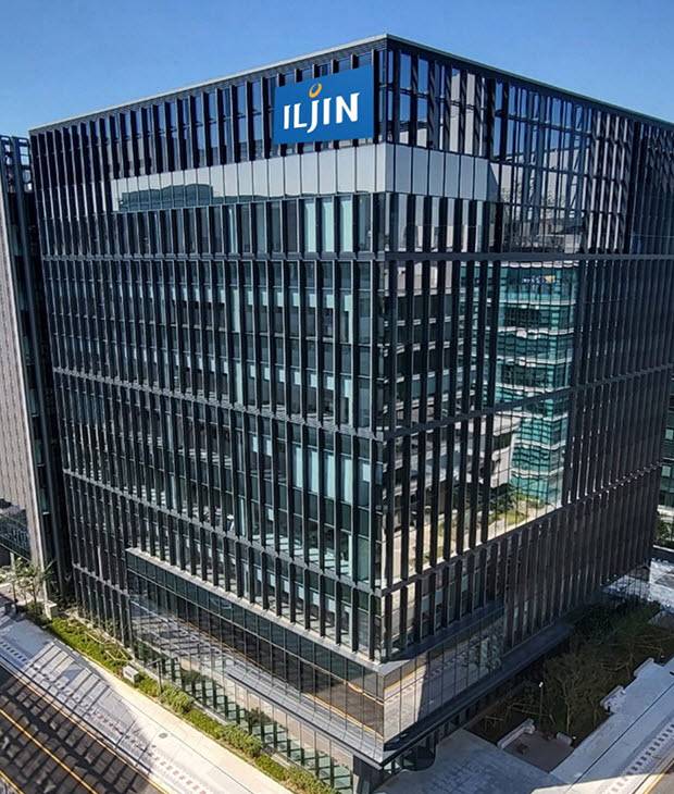 일진전기, 목표가 10만8000원으로 하향…매수 '유지'