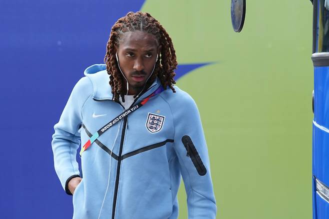 England's Djed Spence arrives for the World Cup third-place playoff soccer match between France and England in Miami Gardens, Fla., Saturday, July 18, 2026. (AP Photo/Marta Lavandier)  <저작권자(c) 연합뉴스, 무단 전재-재배포, AI 학습 및 활용 금지>