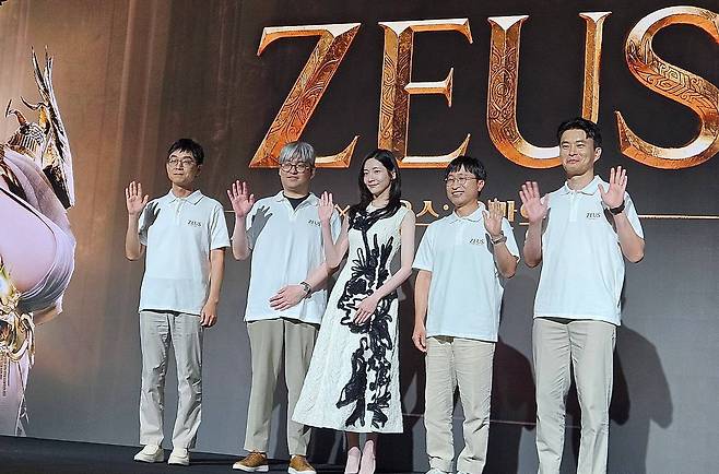 '제우스: 오만의 신'을 책임질 에이버튼과 컴투스의 주요 인사들
