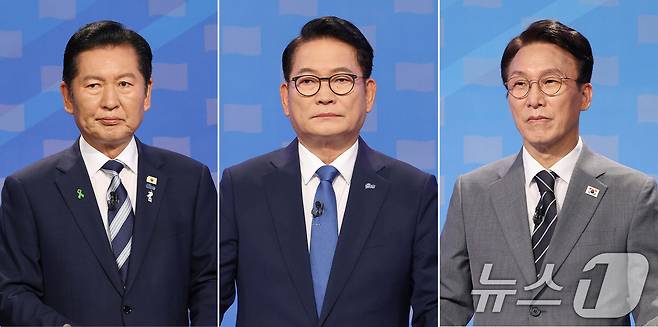 더불어민주당 정청래(왼쪽부터), 송영길, 김민석 당대표 후보가 12일 서울 양천구 목동 SBS에서 열린 당대표 후보자 토론을 준비하고 있다. 2026.8.12 ⓒ 뉴스1 국회사진기자단