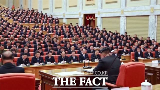 한국의 안보 현안에 대해 김여정 노동당 총무부장이나 최선희 외무상이 아닌 장금철이 직접 나섰다는 점에서 이목이 집중된다. 사진은 지난해 12월 9일부터 11일까지 열린 조선노동당 중앙위원회 제8기 제13차 전원회의 확대회의 모습. /뉴시스. 조선중앙TV 갈무리.