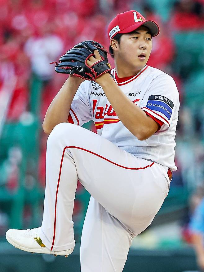 SSG 김민준은 후반기 선발진의 한 축을 이끌어가고 있다. 사진제공｜SSG 랜더스