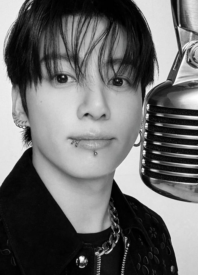 BTS 정국, '글로벌 음원 제왕' 또 증명..스포티파이 12억 스트리밍 개인 통산 3곡 달성 '亞 솔로 최다 新'