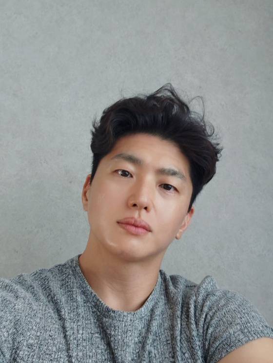 〈사진=소재원 작가 SNS〉