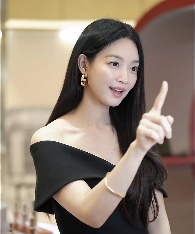 사진 | 신민아 SNS