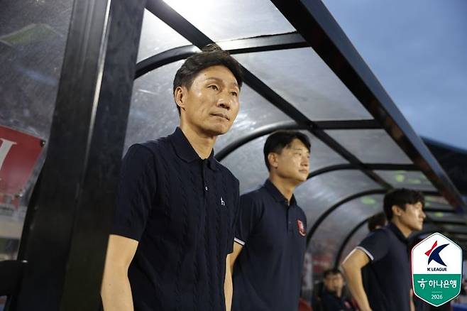 [서울=뉴시스] 프로축구 K리그1 부천FC1995 이영민 감독. (사진=한국프로축구연맹 제공) 2026.08.16. photo@newsis.com *재판매 및 DB 금지