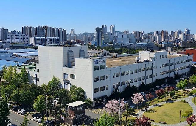 한미반도체가 매입하는 머큐리 공장 전경(사진=한미반도체)