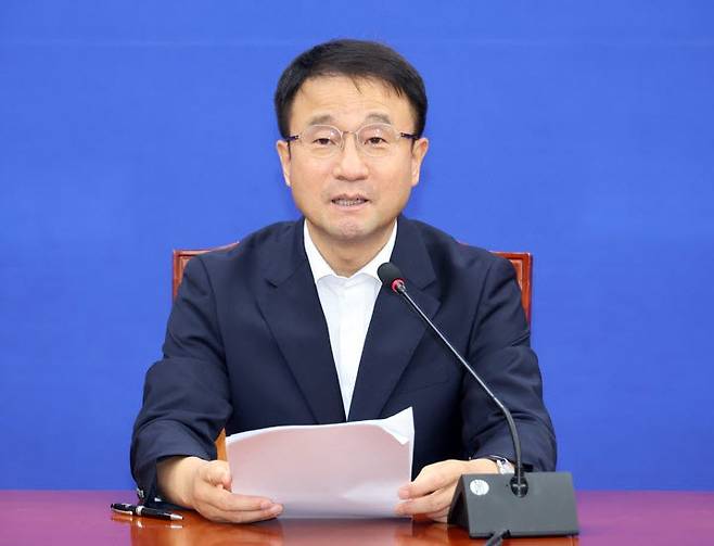 더불어민주당 한병도 원내대표가 18일 국회에서 열린 원내대책회의에서 발언하고 있다. (사진=연합뉴스)