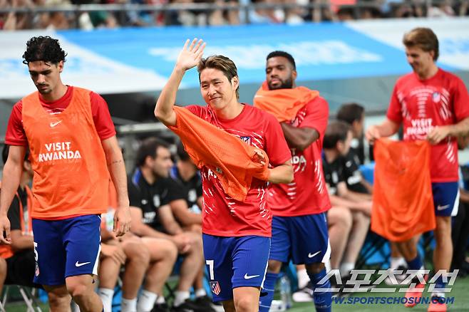 9일 서울월드컵경기장에서 열린 맨체스터 시티와 아틀레티코 마드리드의 경기. 이강인이 워밍업에 나서고 있다. 상암=허상욱 기자wook@sportschosun.com/2026.08.09/