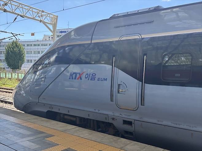 서울역의 KTX 열차 (본인 촬영)