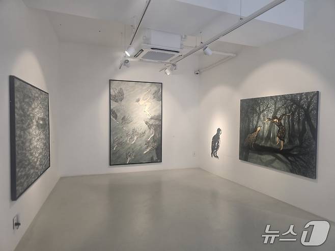 김원숙 개인전 '영원한 봄' 전시전경. 2026.08.19. ⓒ 뉴스1 김정한 기자