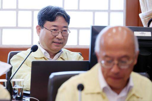 하준경 경제성장수석이 18일 청와대에서 열린 제1회 을지국무회의에 참석해 있다. 뉴시스