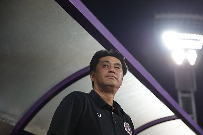 프로축구 K리그1 FC안양의 유병훈 감독.